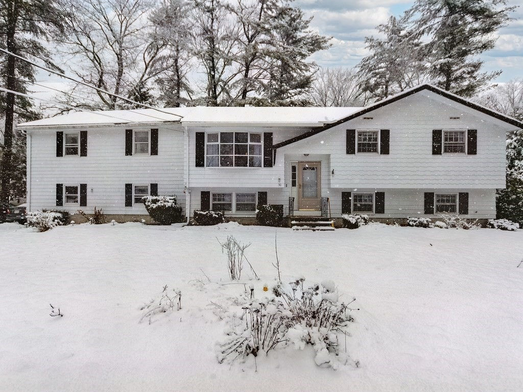 30 Porter St, Billerica, MA 01821