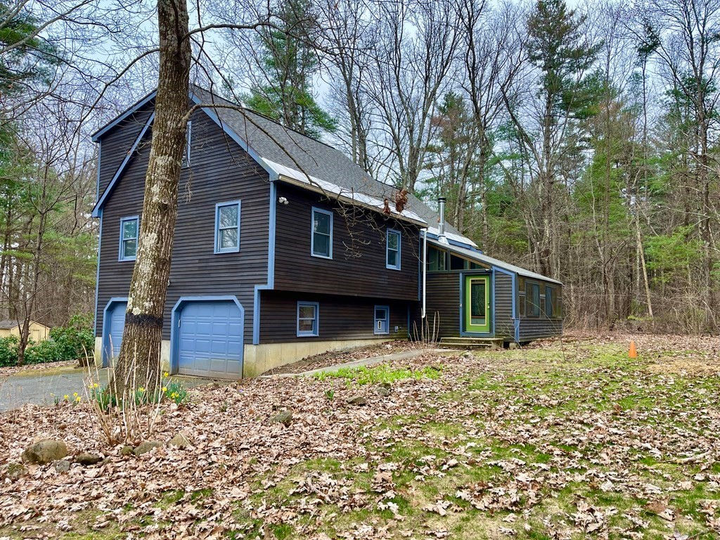 99 Haynes Hill Rd, Brimfield, MA 01010