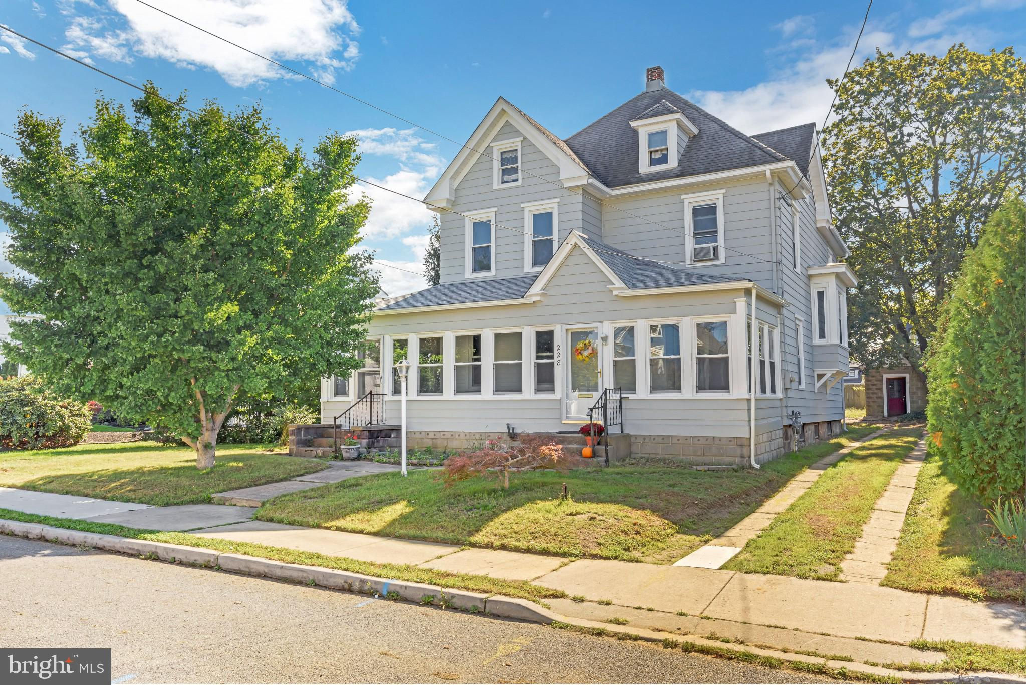 228 Maple Street, Clayton, NJ 08312