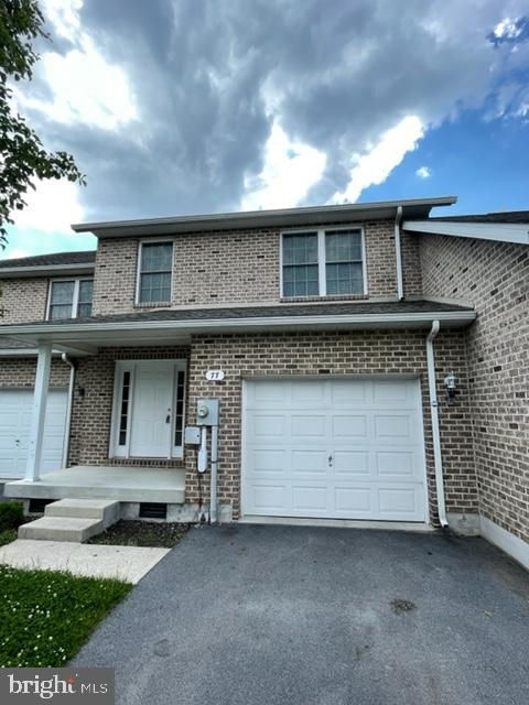 103 Meadowcreek Drive S, Chambersburg, PA 17202 is now new to the market!