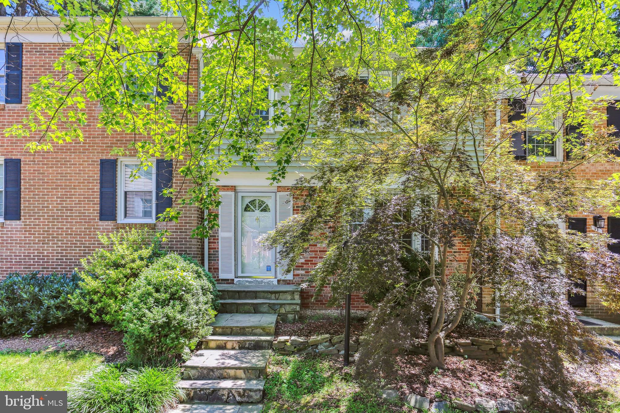 12 Ingleside Court, Rockville, MD 20850