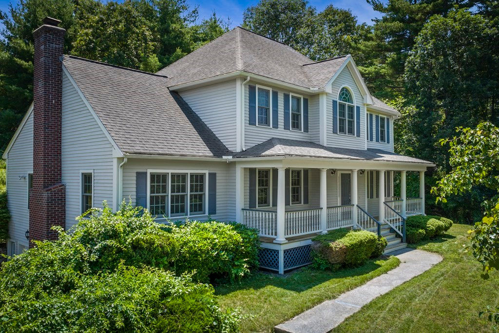 11 Bicknell Road, Grafton, MA 01560