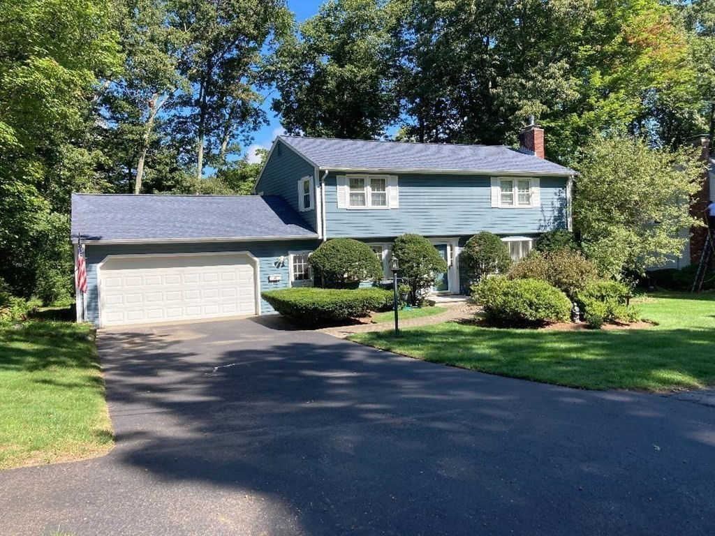 98 Valley Hill Dr., Holden, MA 01520