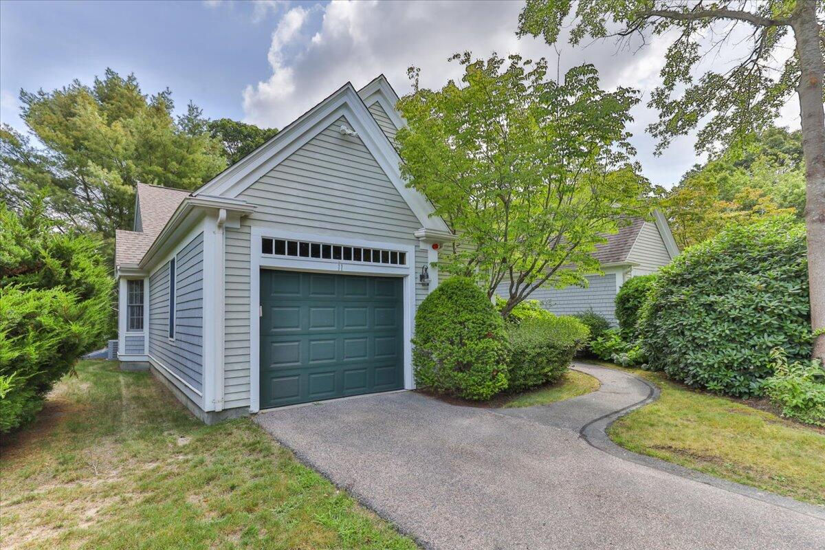 11 Darby Point, Mashpee, MA 02649