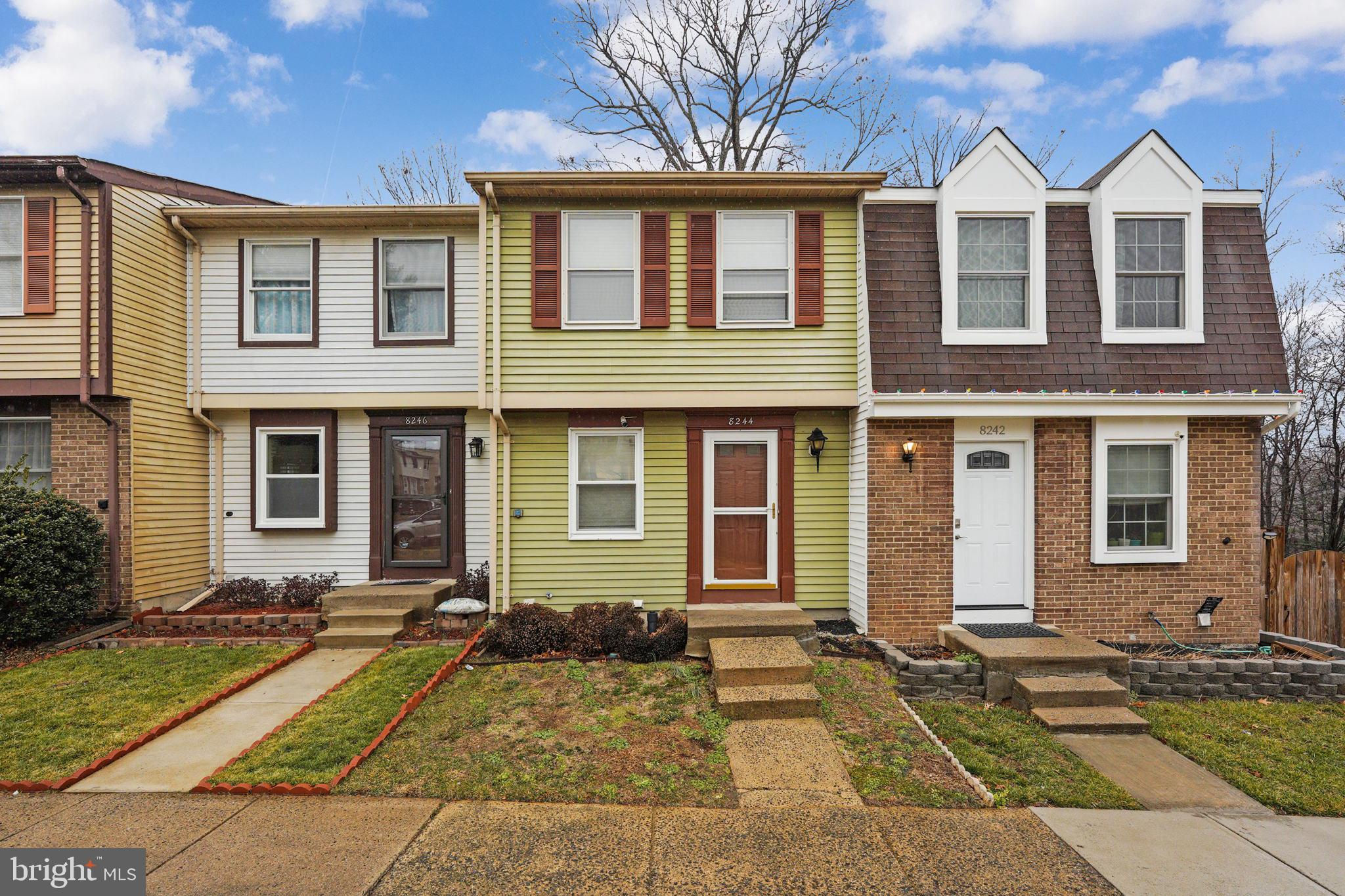 8244 Crestmont Circle, Springfield, VA 22153