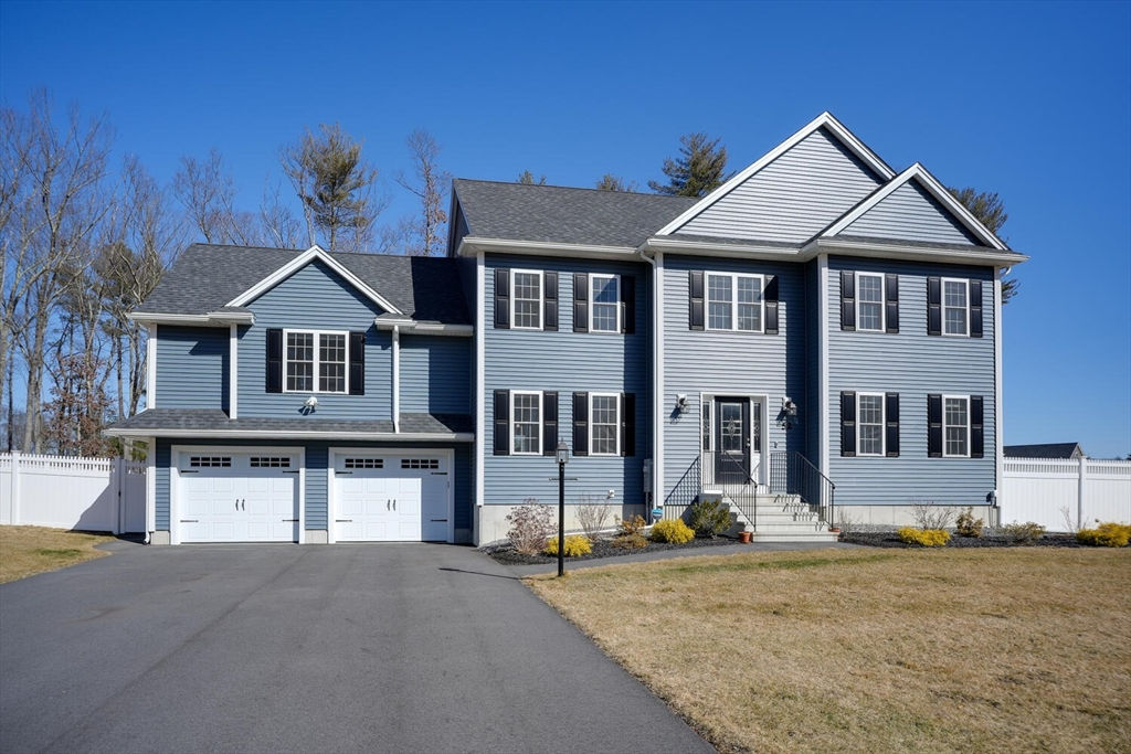 52 Fieldstone Ln, Billerica, MA 01862