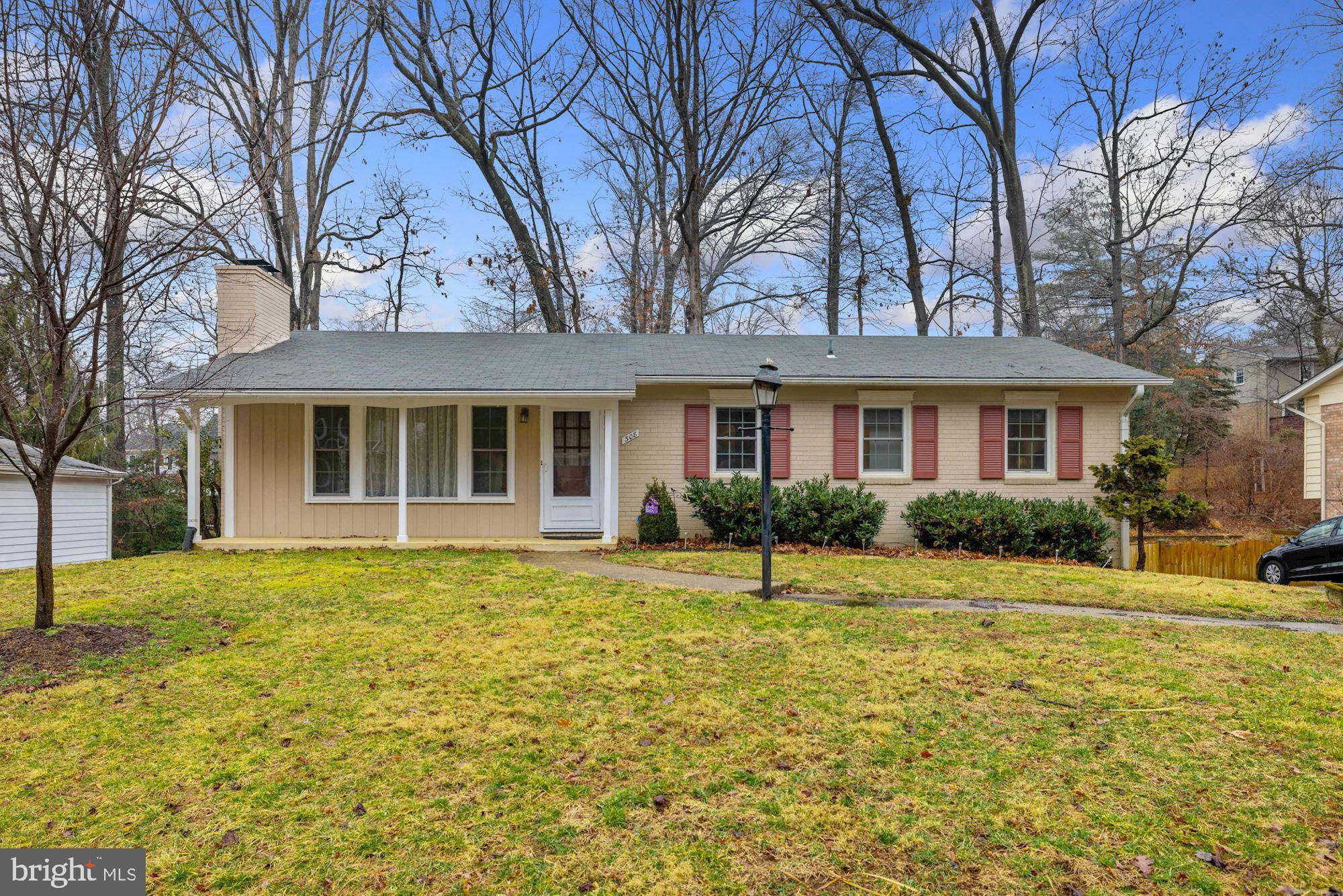 308 Broadleaf Drive NE, Vienna, VA 22180