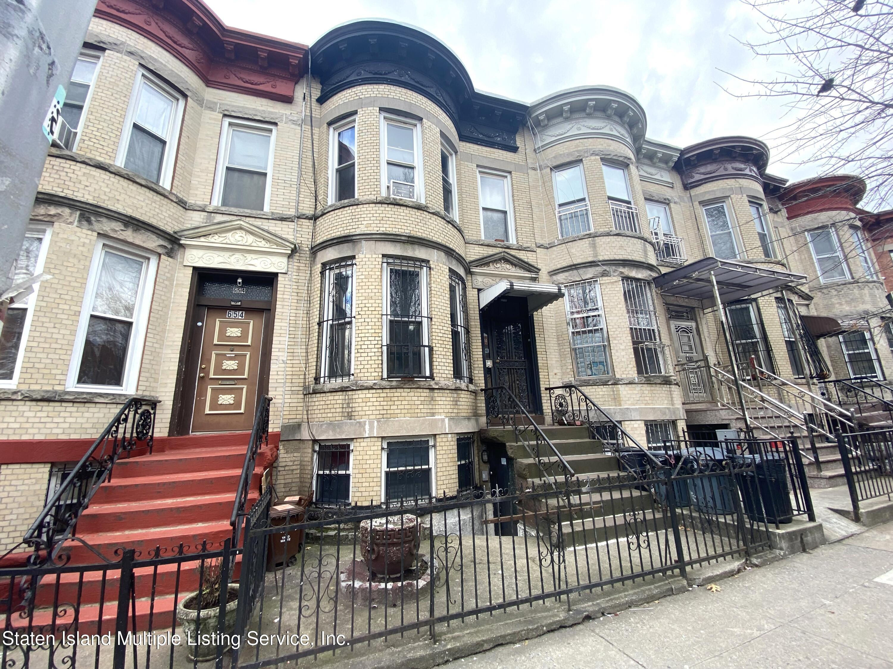 652 49 Street, Brooklyn, NY 11220