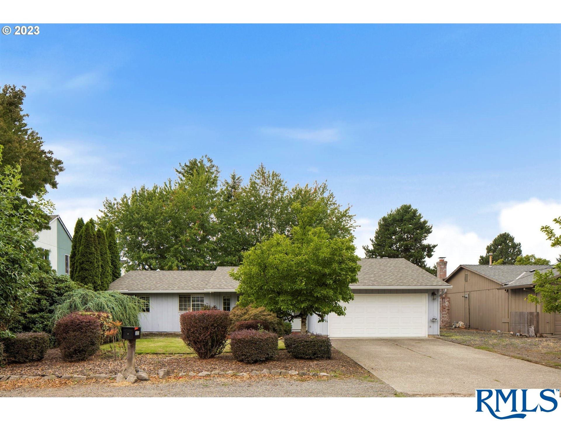 1833 NE 15th Ave, Hillsboro, OR 97124