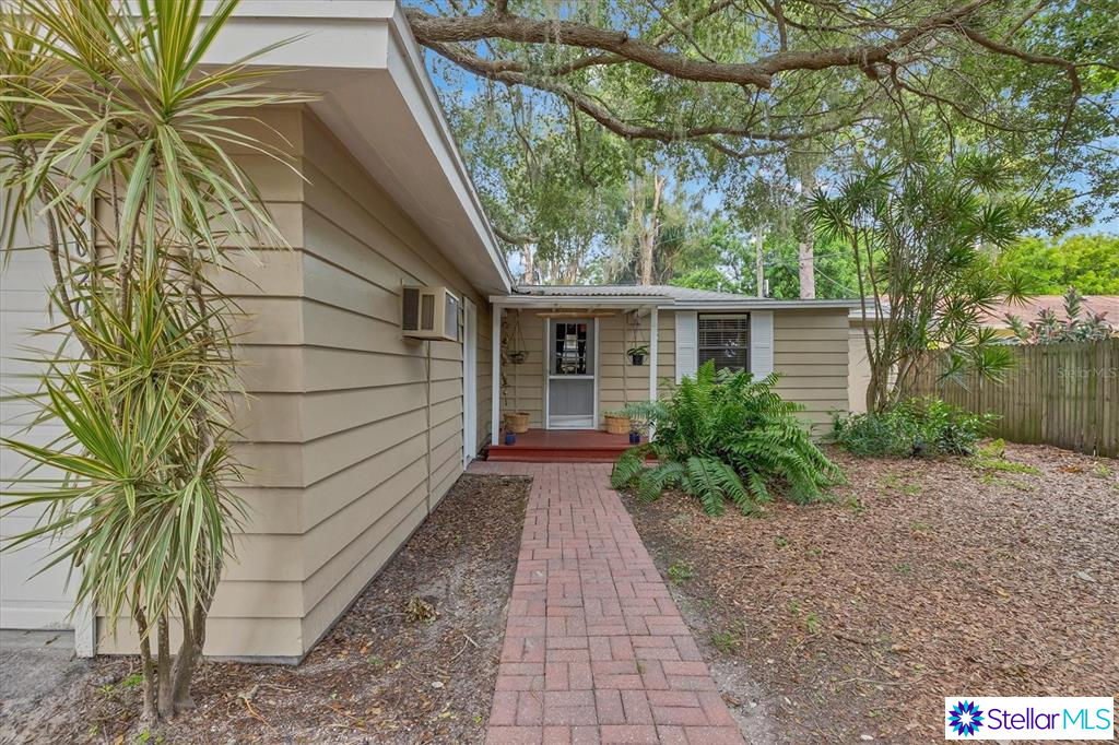 5020 Swift Road, Sarasota, FL 34231