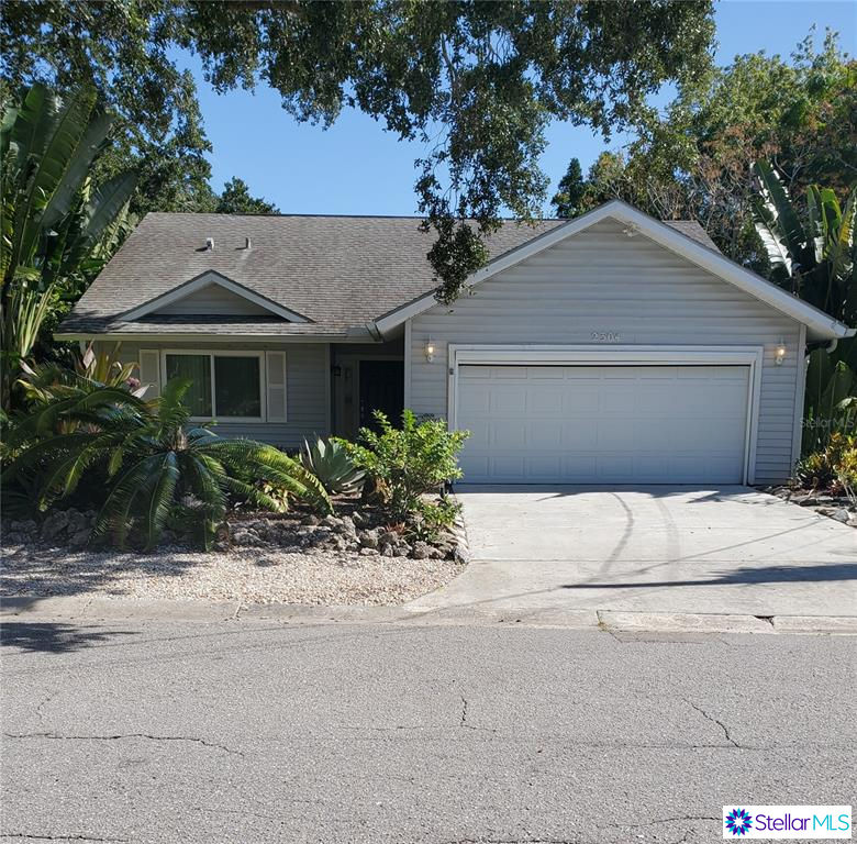 2304 Hickory Avenue, Sarasota, FL 34234