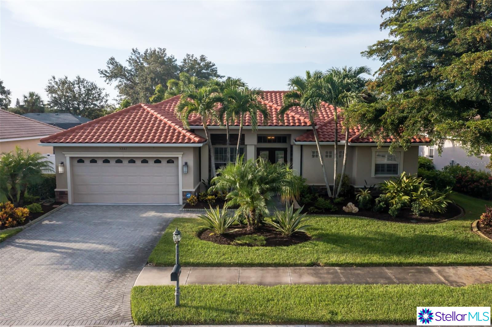 5251 Benjamin Lane, Sarasota, FL 34233