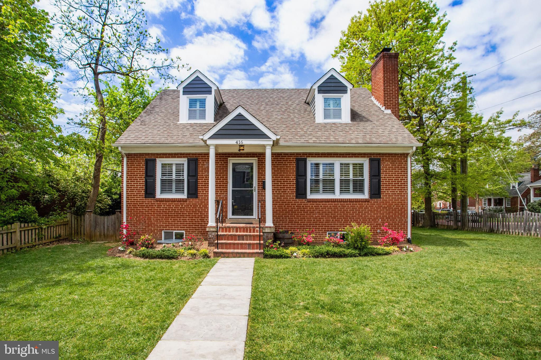 416 N Kensington Street, Arlington, VA 22205 is now new to the market!