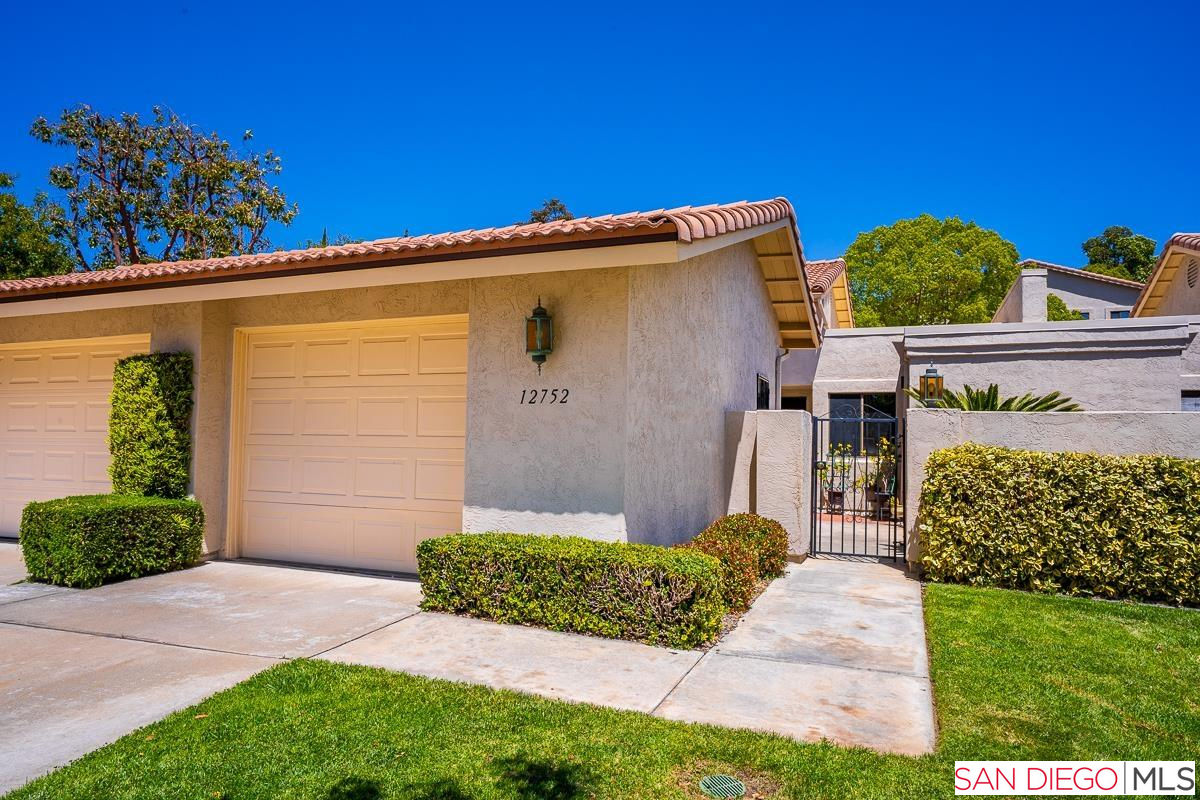 12752 Via Moura 251, San Diego, CA 92128