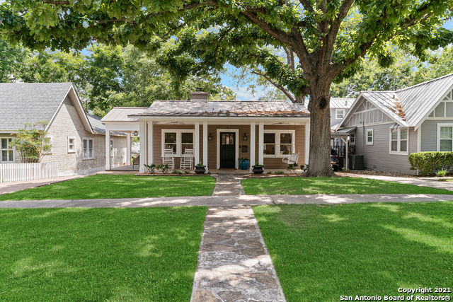 222 Blue Bonnet Blvd, Alamo Heights, TX 78209