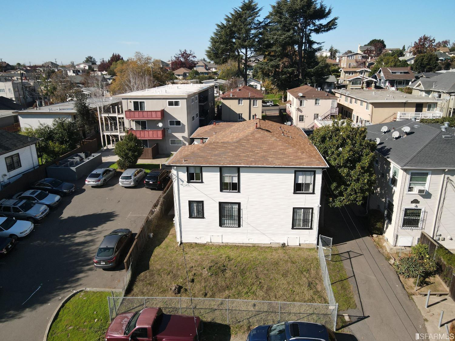 2175 Courtland Avenue, Oakland, CA 94601