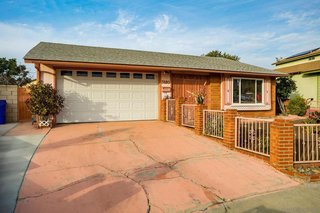 3880 Kimsue Way, San Diego, CA 92154