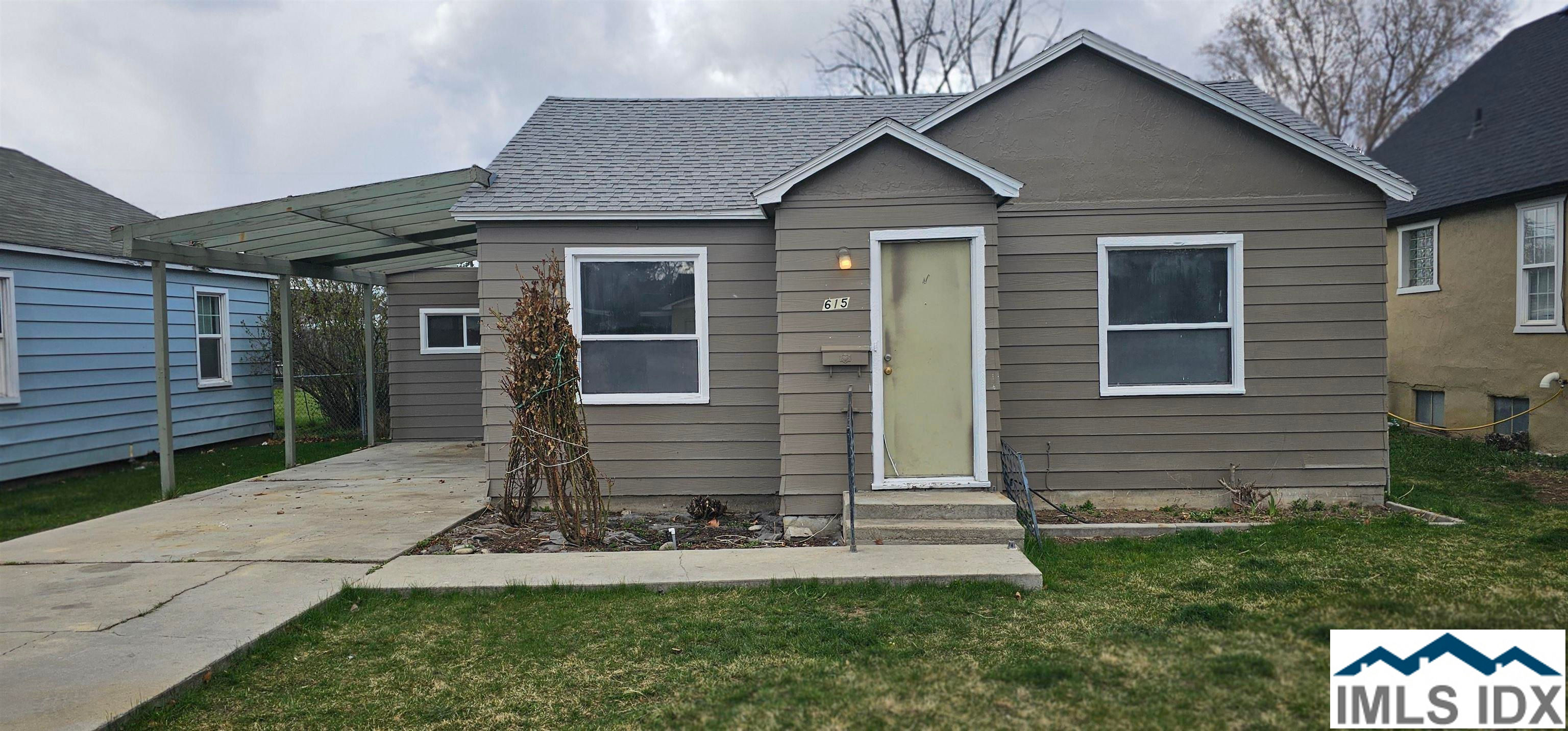 615 S Diamond St, Nampa, ID 83686