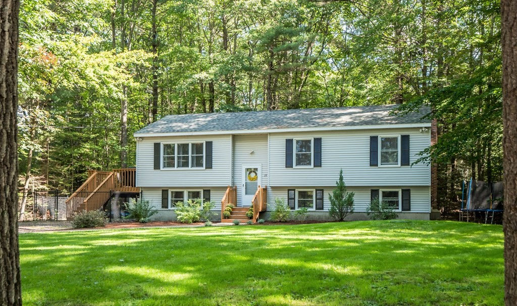 28 Noel Drive, Ashburnham, MA 01430