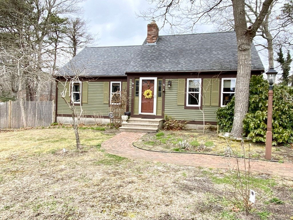 8 Suffolk Avenue, Yarmouth, MA 02673