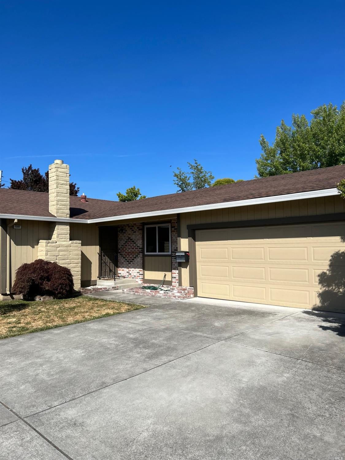 7207 Circle Drive, Rohnert Park, CA 94928