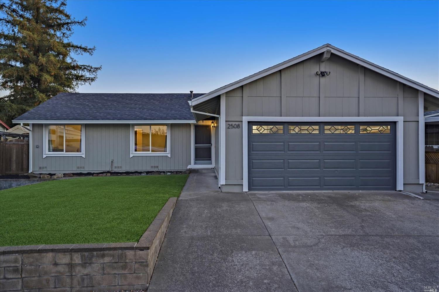 2508 Dixie Place, Santa Rosa, CA 95407