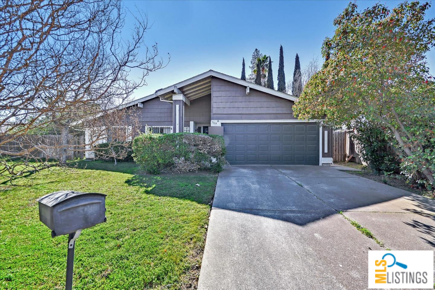 7339 Alcedo Cir, Sacramento, CA 95823