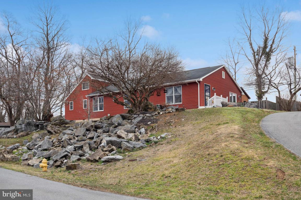 806 Mulberry Drive, Martinsburg, WV 25401 now has a new price of $309,900!