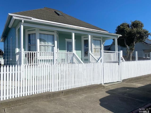 190 N Harrison Street, Fort Bragg, CA 95437