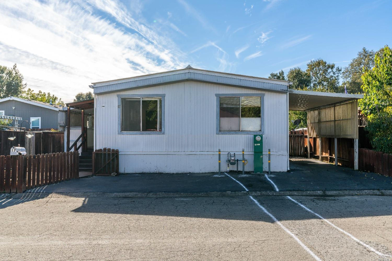 3800 N State Street 17, Ukiah, CA 95482