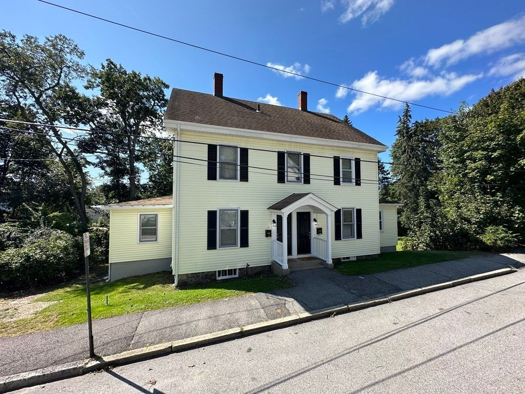 33 Auburn St, Woburn, MA 01801