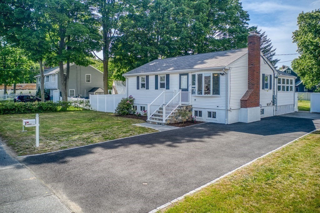 6 Hampden Ave, Burlington, MA 01803