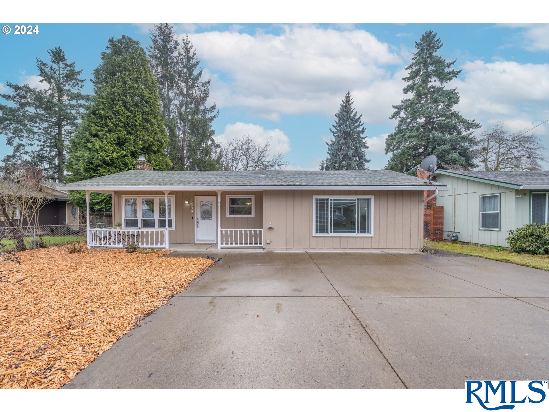 2608 Se Laurel St, Milwaukie, OR 97267