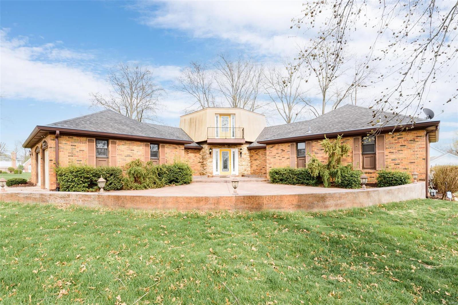 8822 Ryegate Court, St Louis, MO 63127