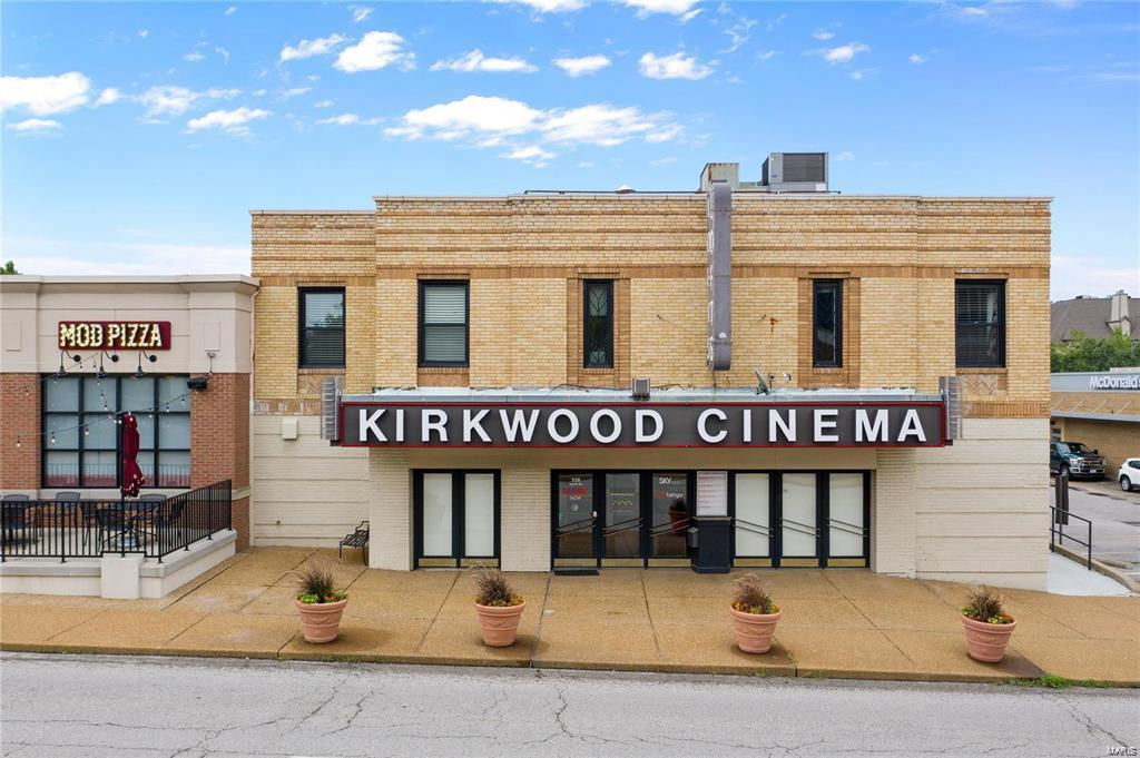 338 S Kirkwood Road 104a, Kirkwood, MO 63122