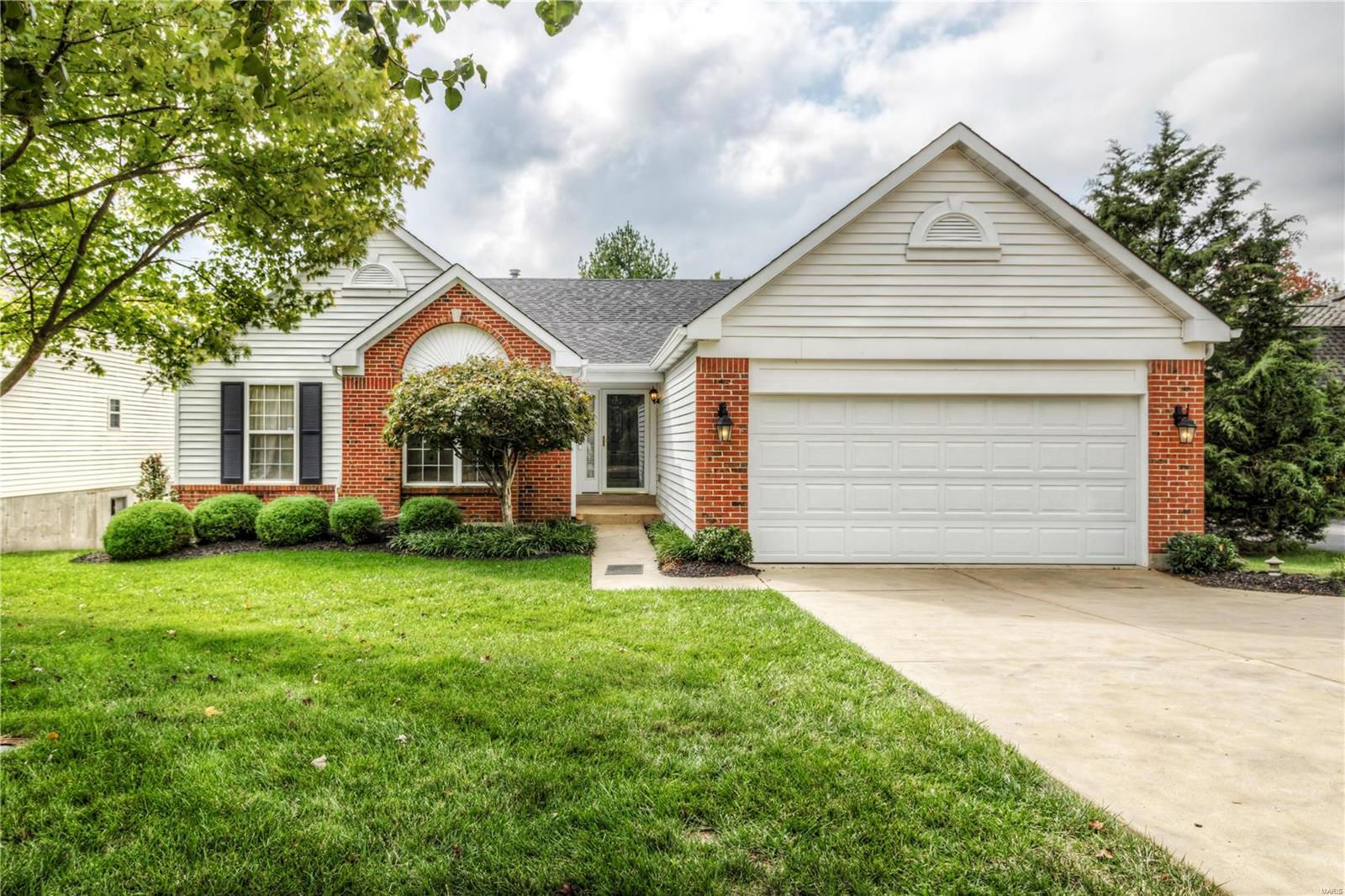 11664 Denny Road, Sunset Hills, MO 63126