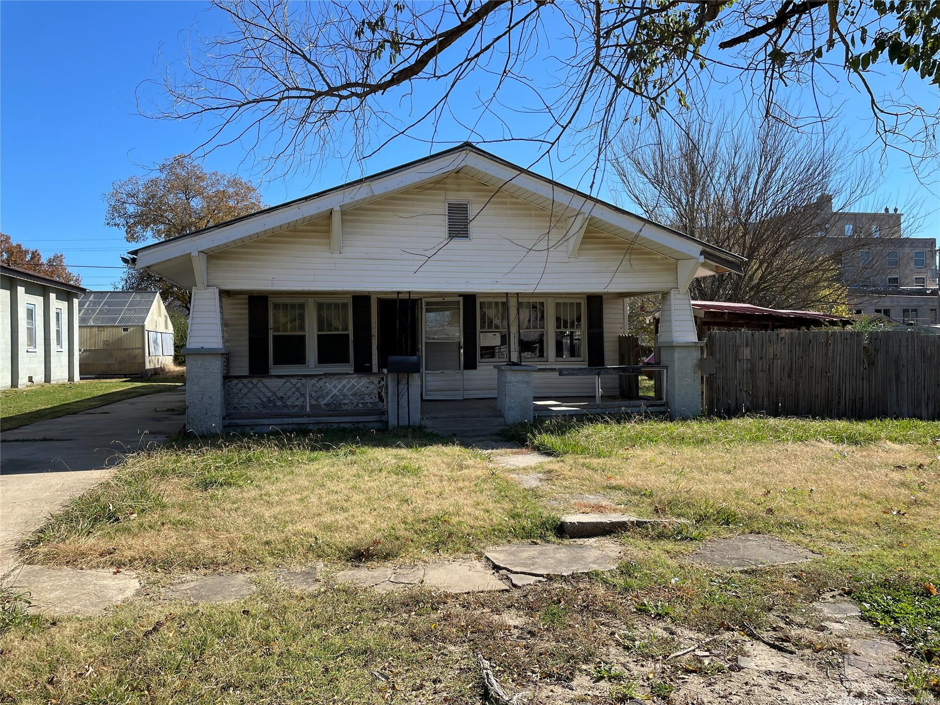 218 N 4th Street, Okemah, OK 74859