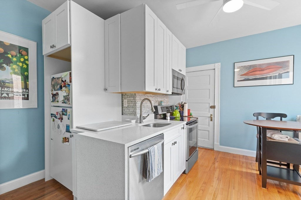 38 Orkney Rd 5, Boston, MA 02135