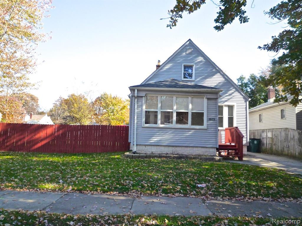 1525 Hoffman, Royal Oak, MI 48067