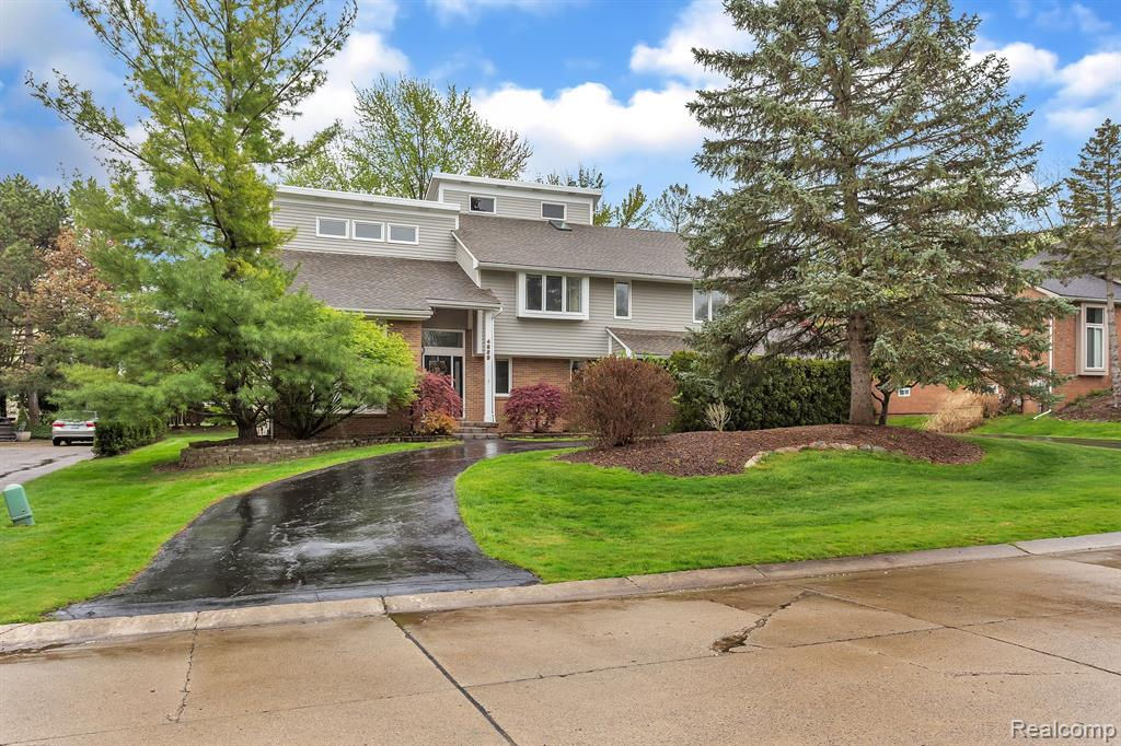 4829 Lenomar, West Bloomfield, MI 48322