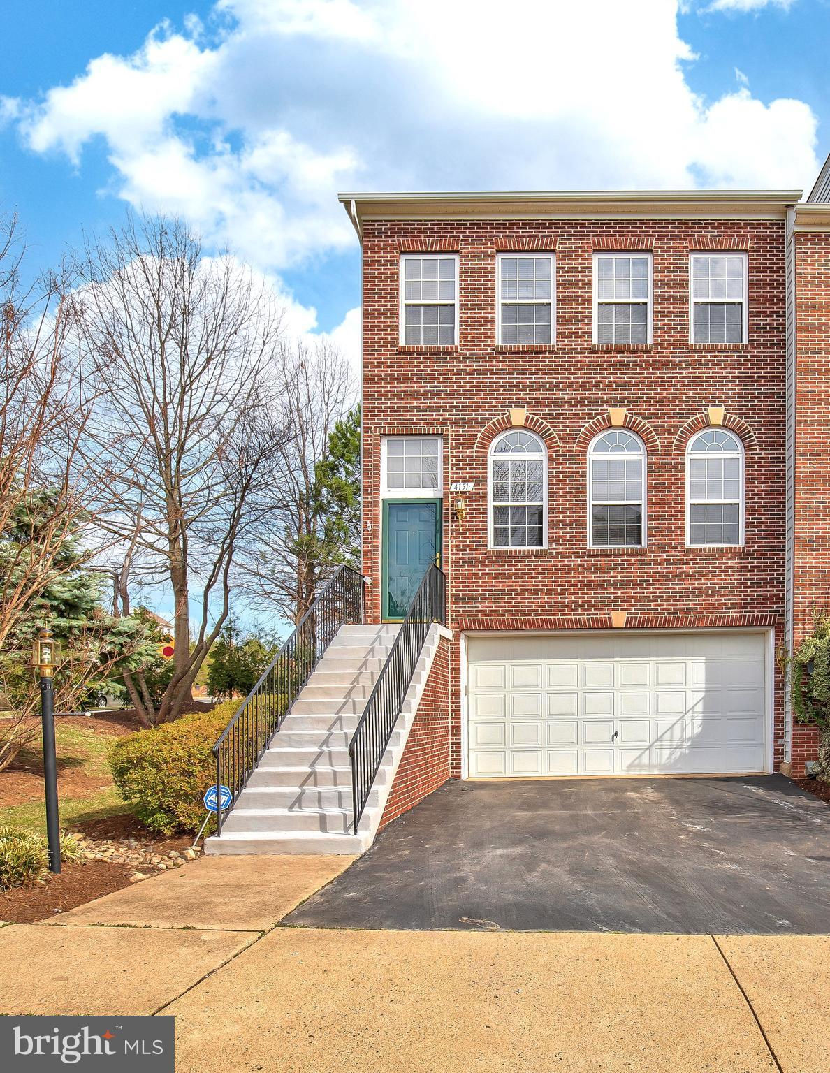 4151 Jeremy Grove, Fairfax, VA 22030