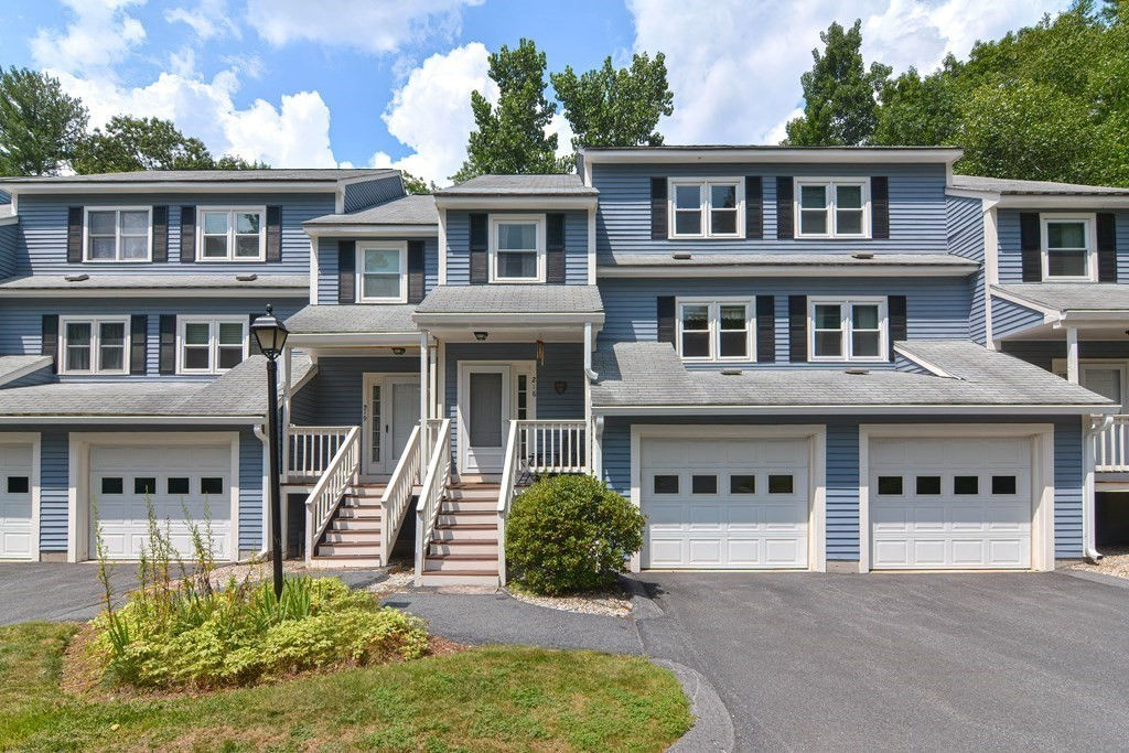 218 Heritage Dr 218, Northbridge, MA 01588