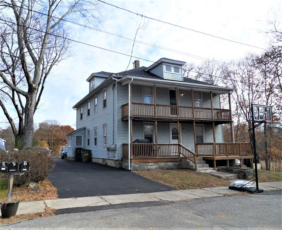 26 Boston St, Uxbridge, MA 01569