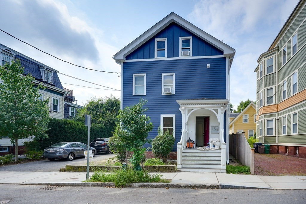 12 Cottage Street 1, Cambridge, MA 02139