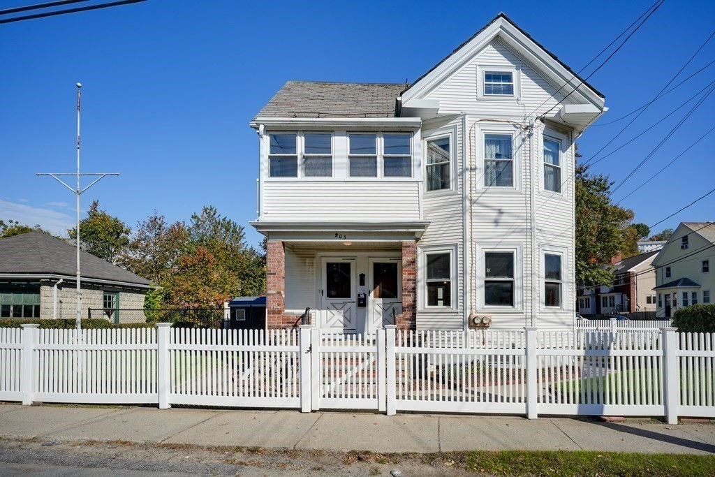 203 Summer St, Watertown, MA 02472