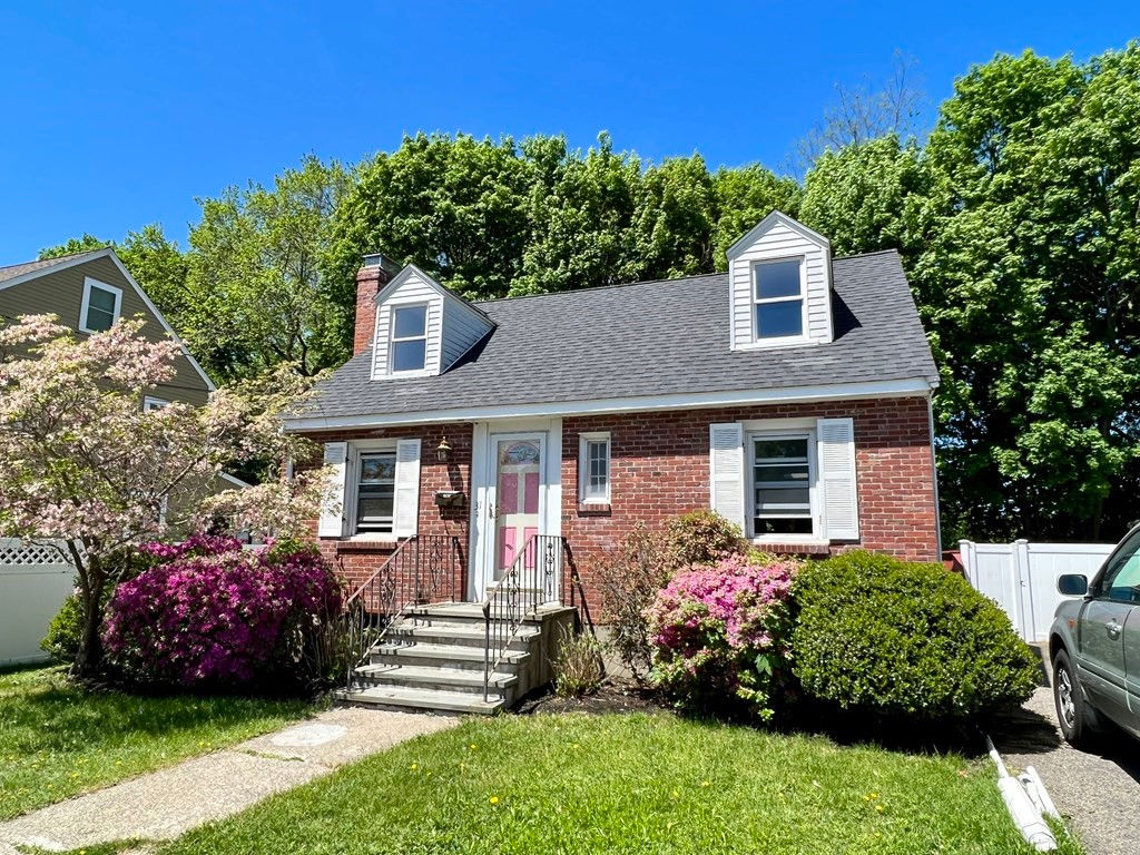 31 Edward Rd, Watertown, MA 02472