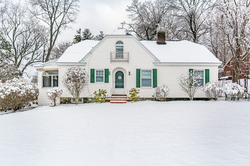 11 Brook St, Methuen, MA 01844