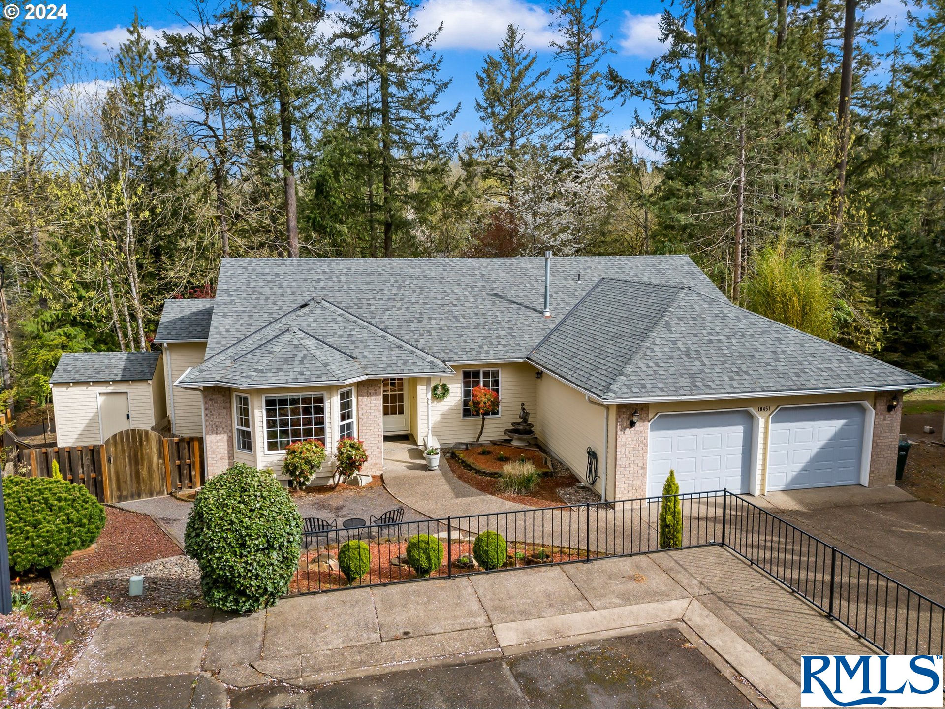 10451 nw Royal Rose CT, Portland, OR 97229