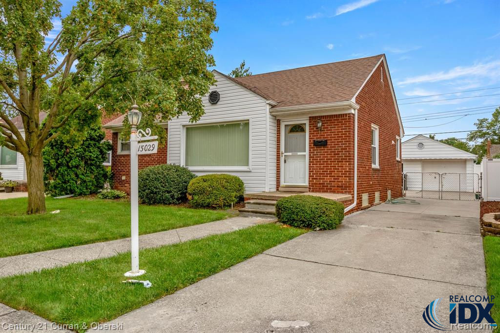 15029 Angelique Avenue, Allen Park, MI 48101