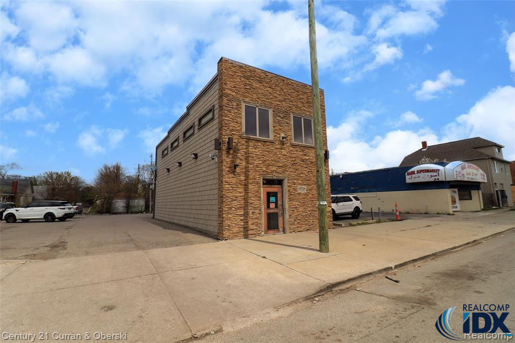 18728 W Warren, Detroit, MI 48228